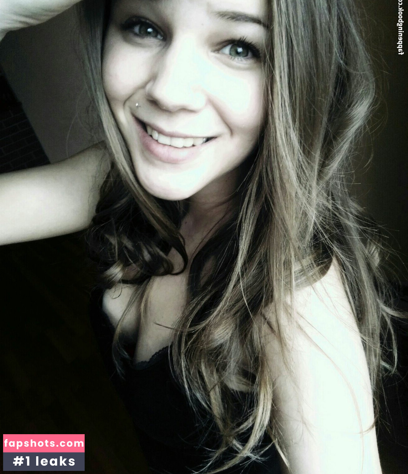 Sarah Kay Nude Leaks OnlyFans Photos #19 - LeakJerk