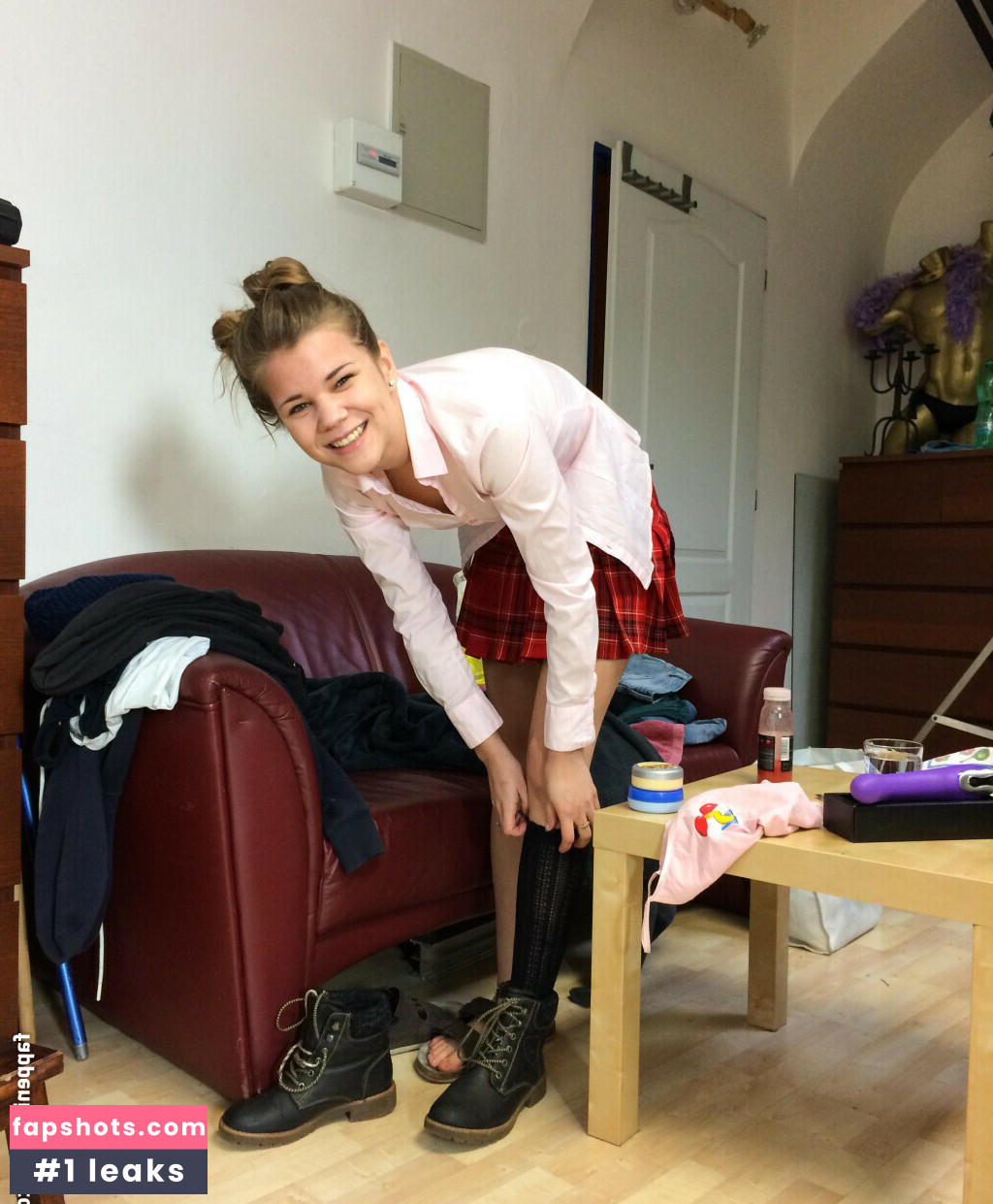 Sarah Kay Nude Leaks OnlyFans Photos #9 - LeakJerk