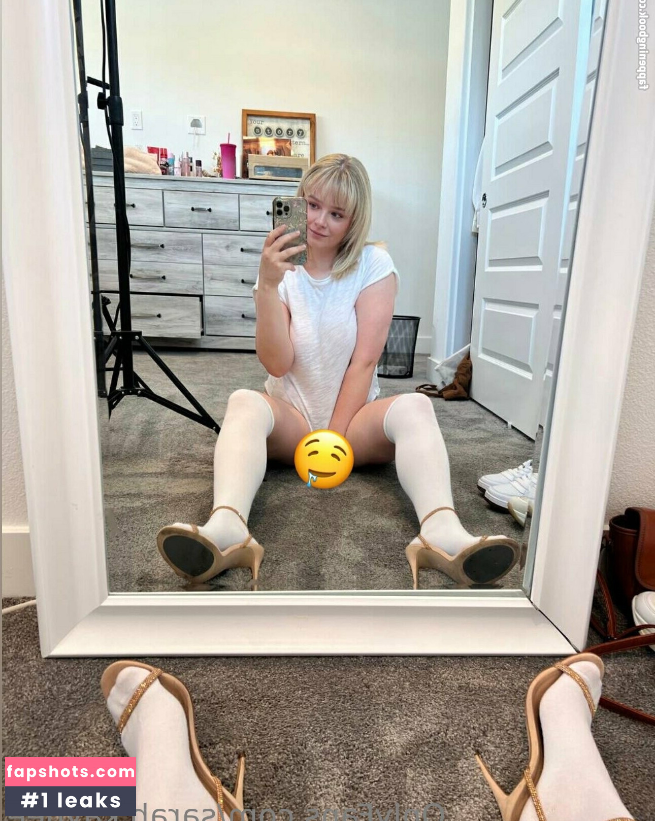 Sarah Kaynee gallery photo #15