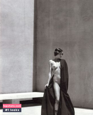 Sarah Kuttner gallery photo #18