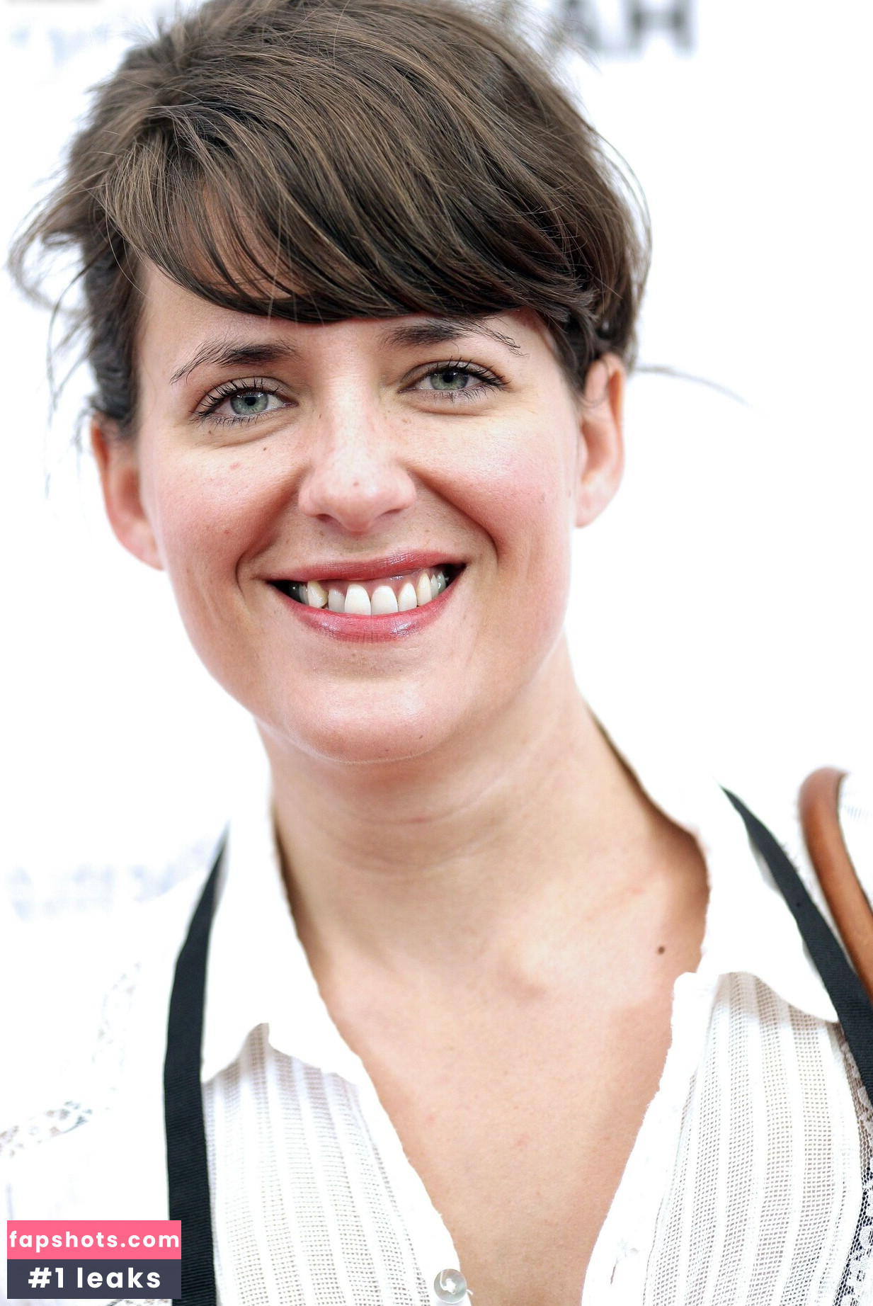 Sarah Kuttner gallery photo #4