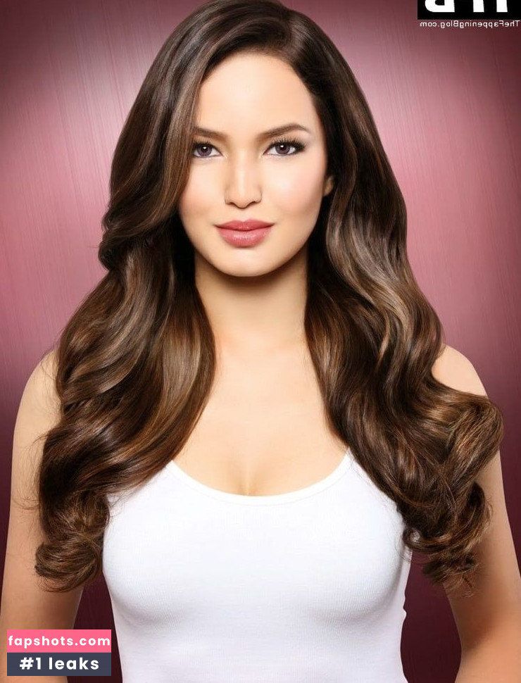 Sarah Lahbati Nude Leaks OnlyFans Photos #7 - LeakJerk