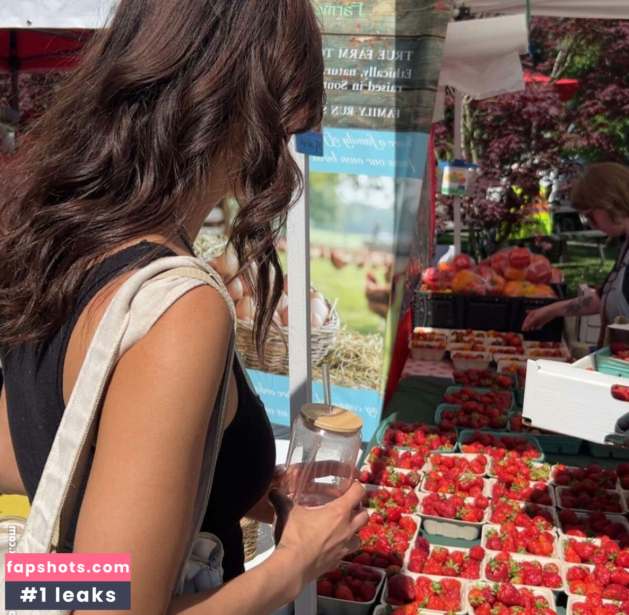 Sarah Lewis gallery photo #4