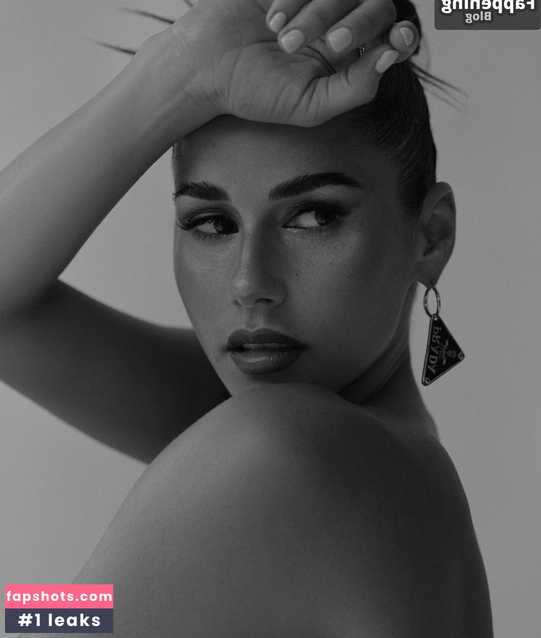 Sarah Lombardi gallery photo #35