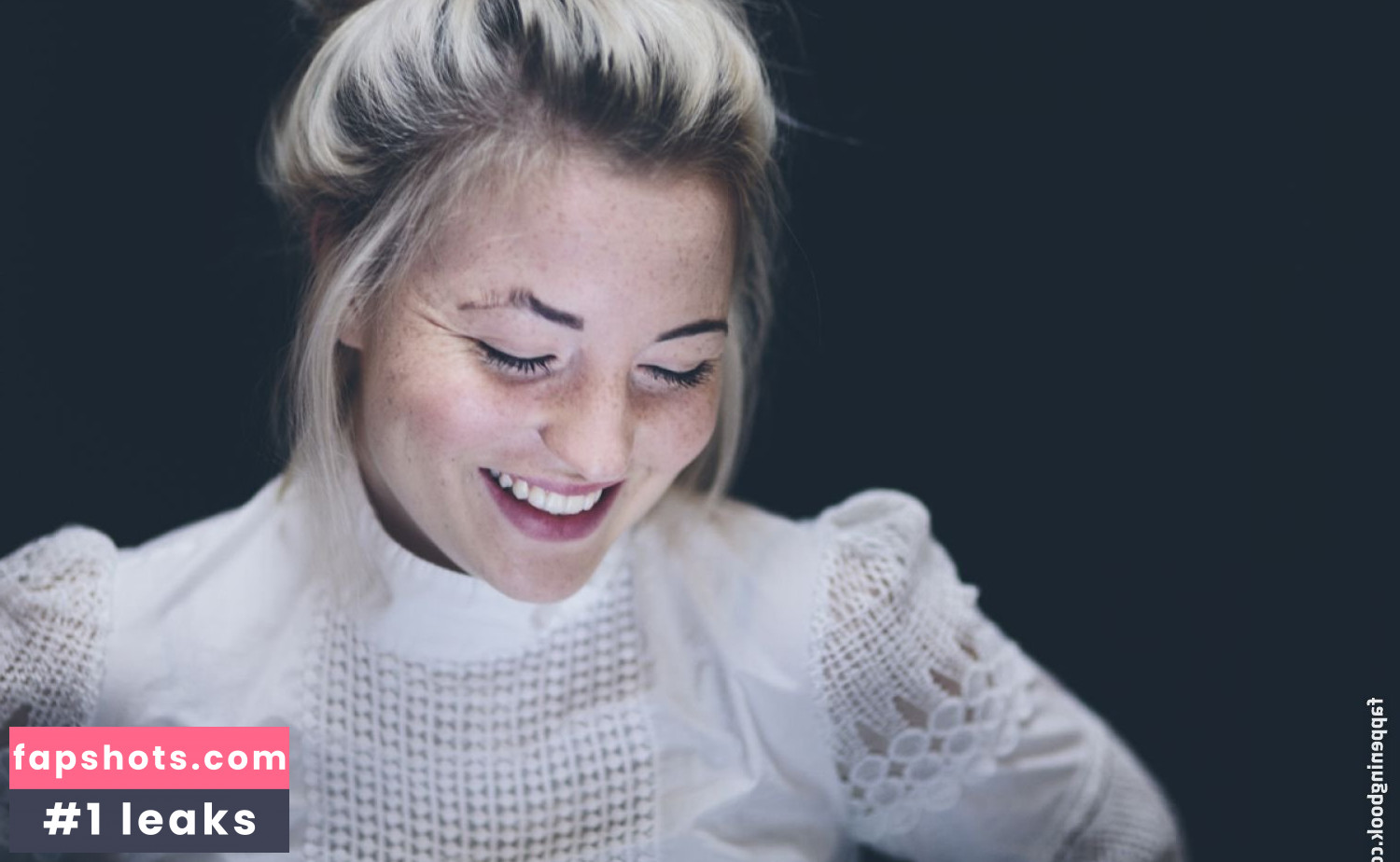 Sarah Mahita Nude Leaks OnlyFans Photos #2 - LeakJerk