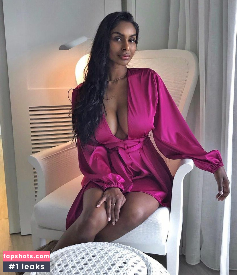 Sarah Mak gallery photo #3