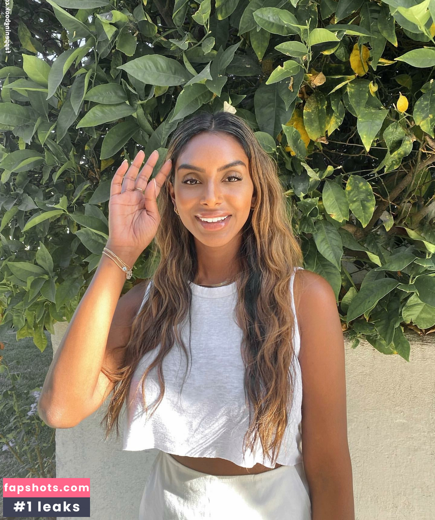 Sarah Mak gallery photo #10