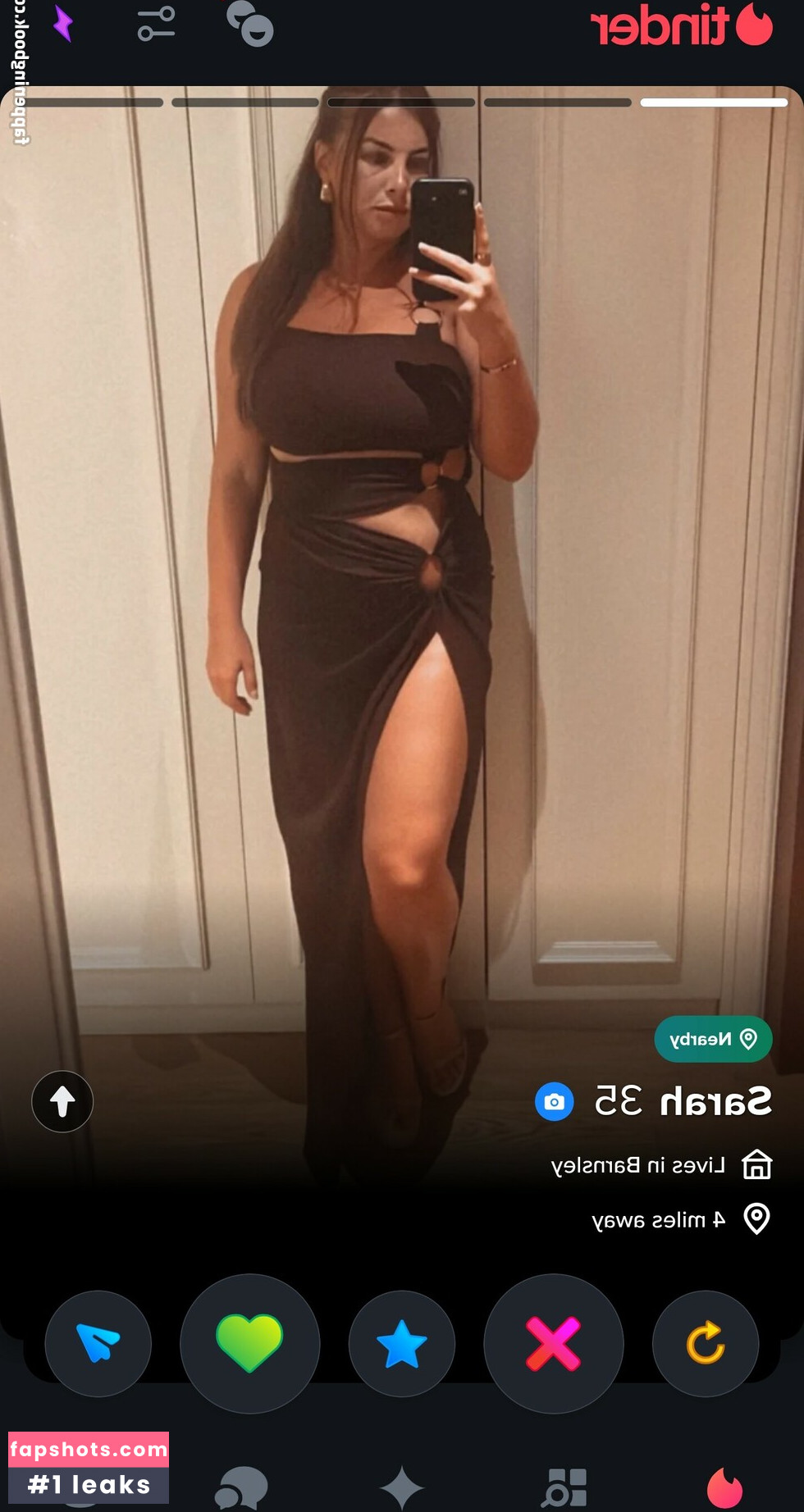 Sarah Mcdonald gallery photo #18