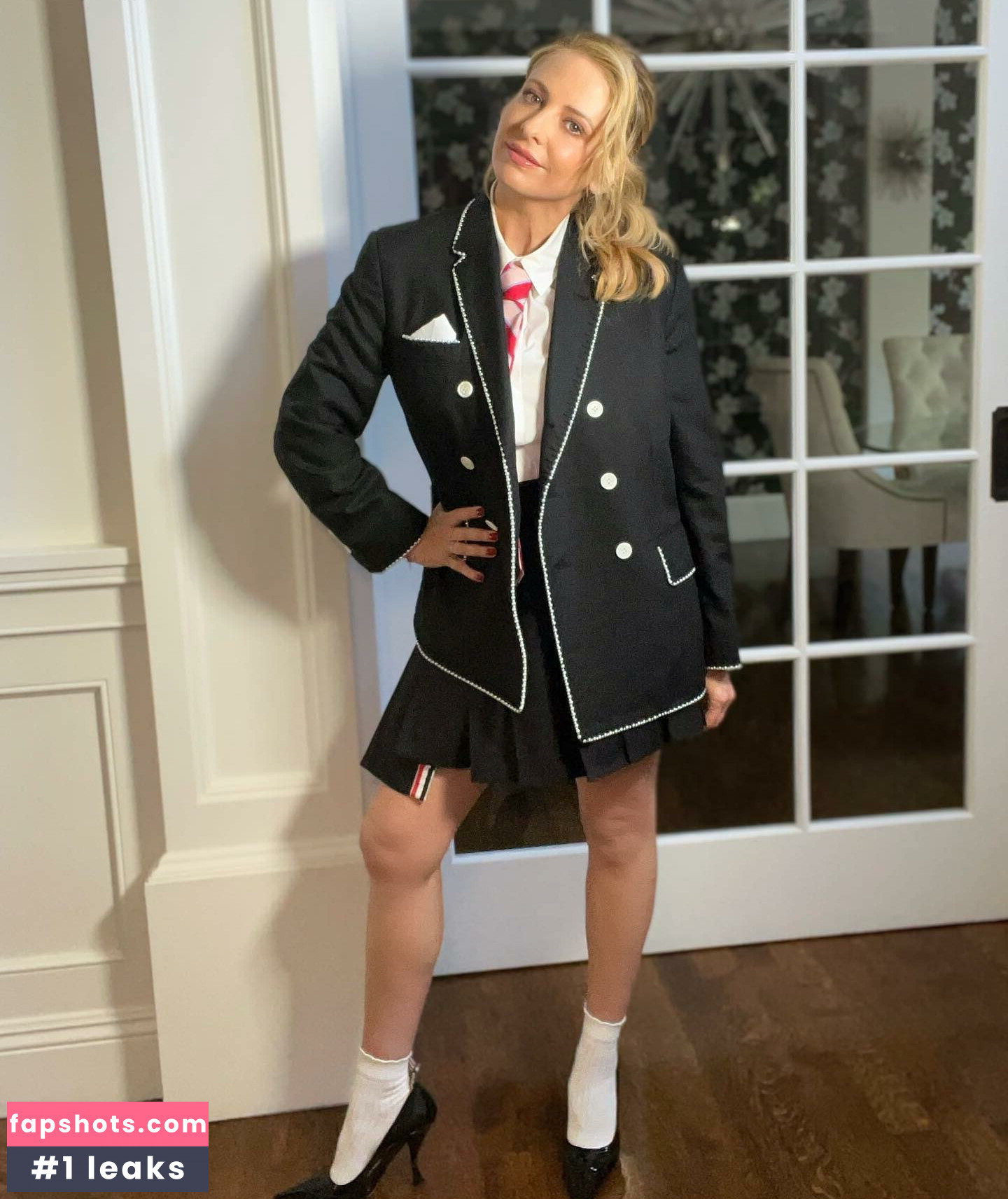 Sarah Michelle Gellar Nude Leaks OnlyFans Photos #176 - Fapshots