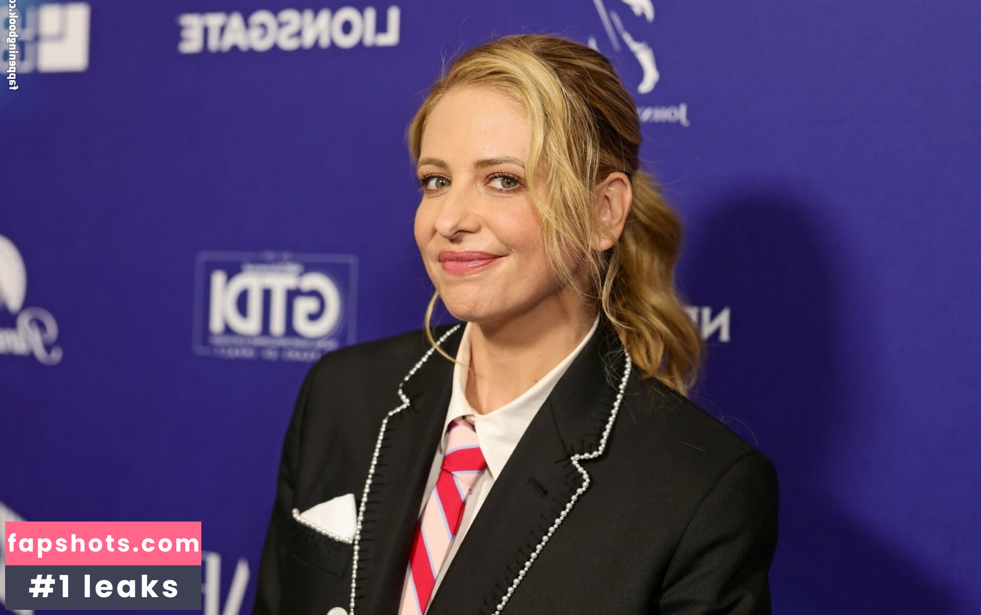 Sarah Michelle Gellar Nude Leaks OnlyFans Photos #178 - Fapshots