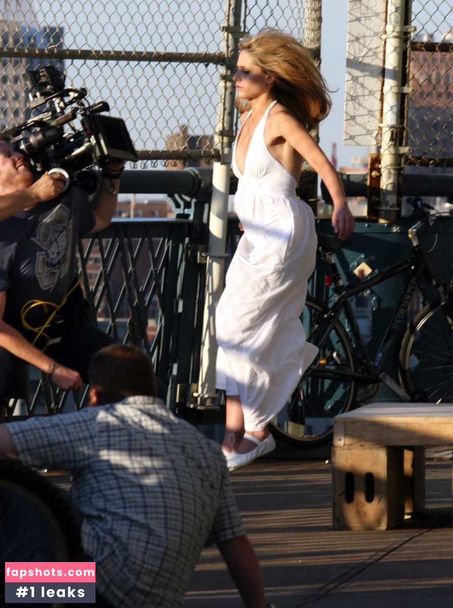 Sarah Michelle Gellar Nude Leaks OnlyFans Photos #299 - LeakJerk