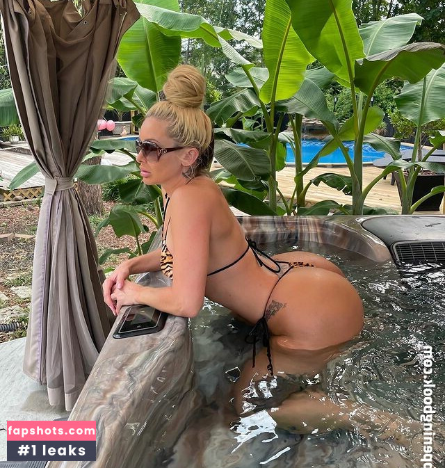 Sarah Oliver gallery photo #8