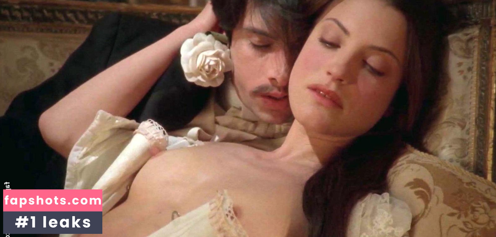 Sarah Pasquier gallery photo #2