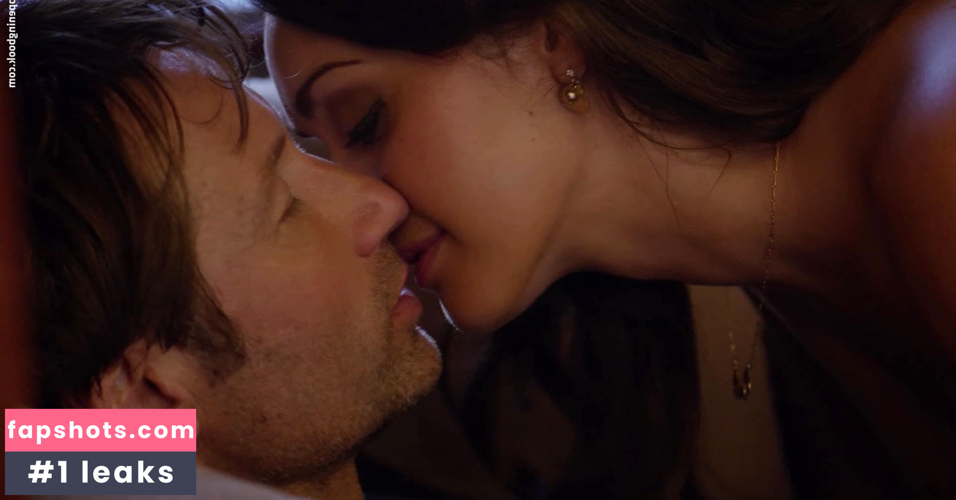 Sarah Power gallery photo #37