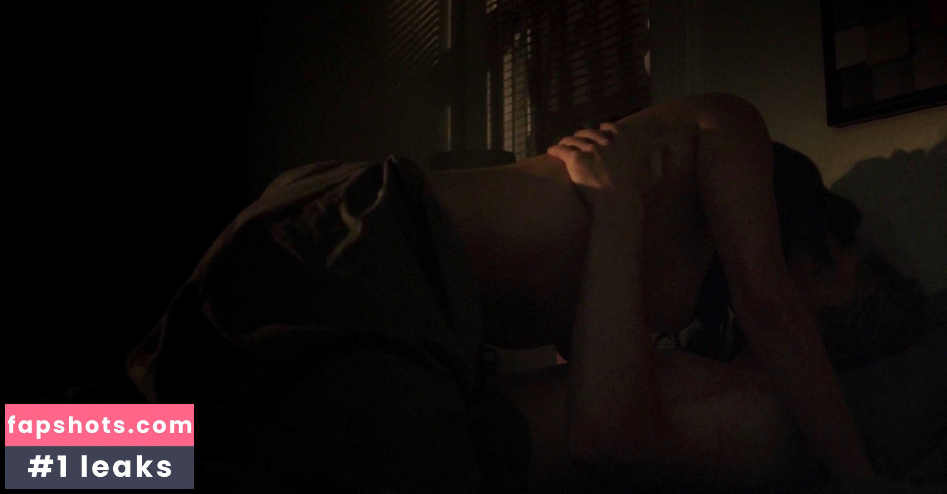 Sarah Power gallery photo #41