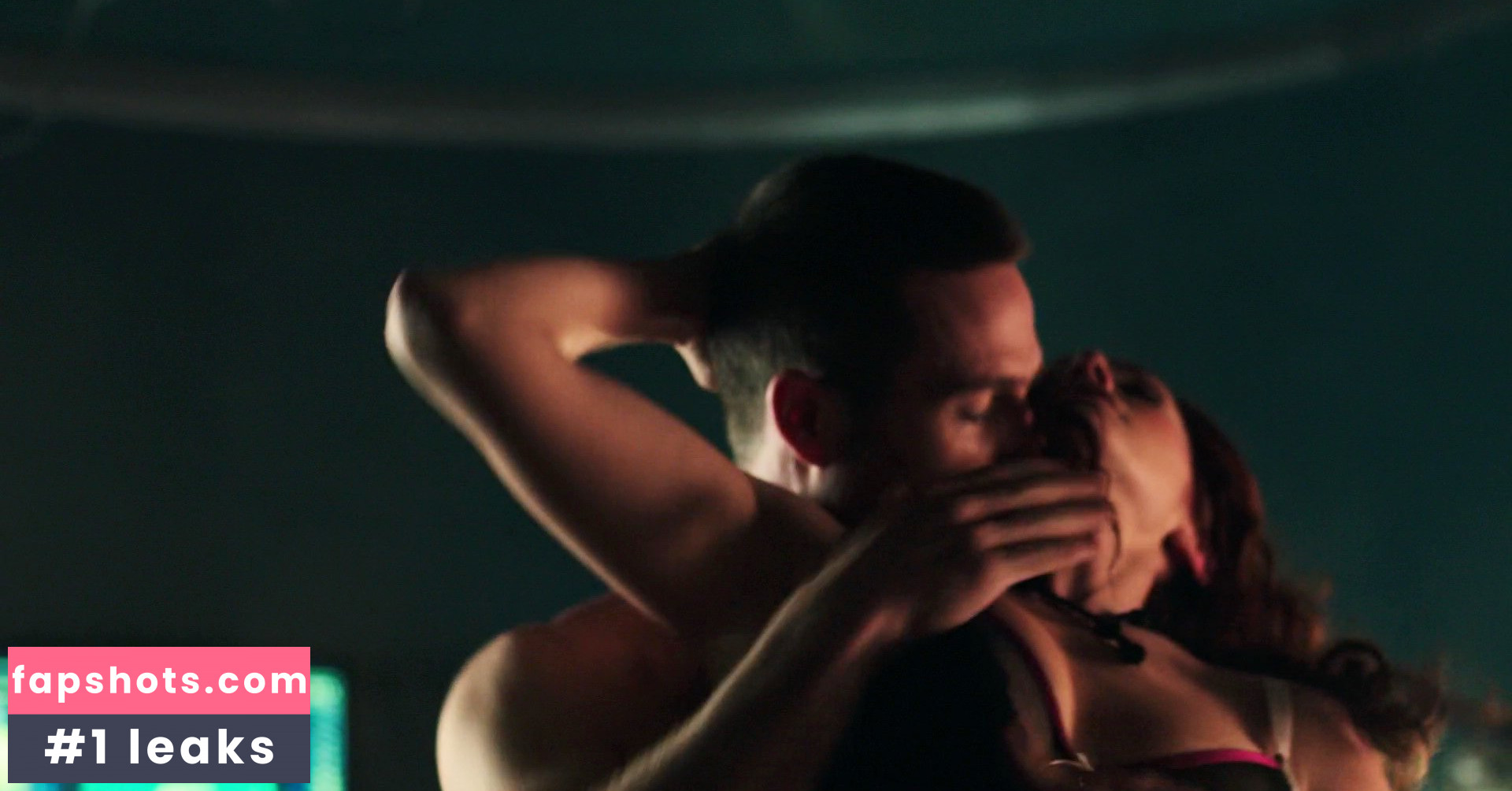 Sarah Power gallery photo #42