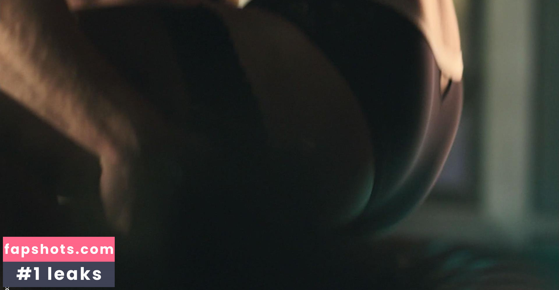 Sarah Power gallery photo #45