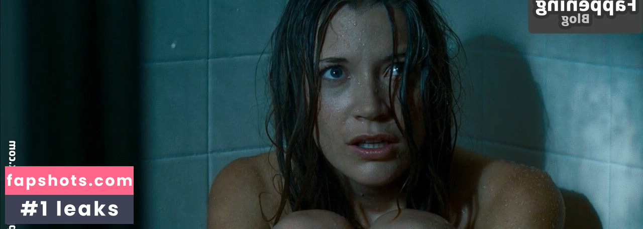 Sarah Roemer gallery photo #12