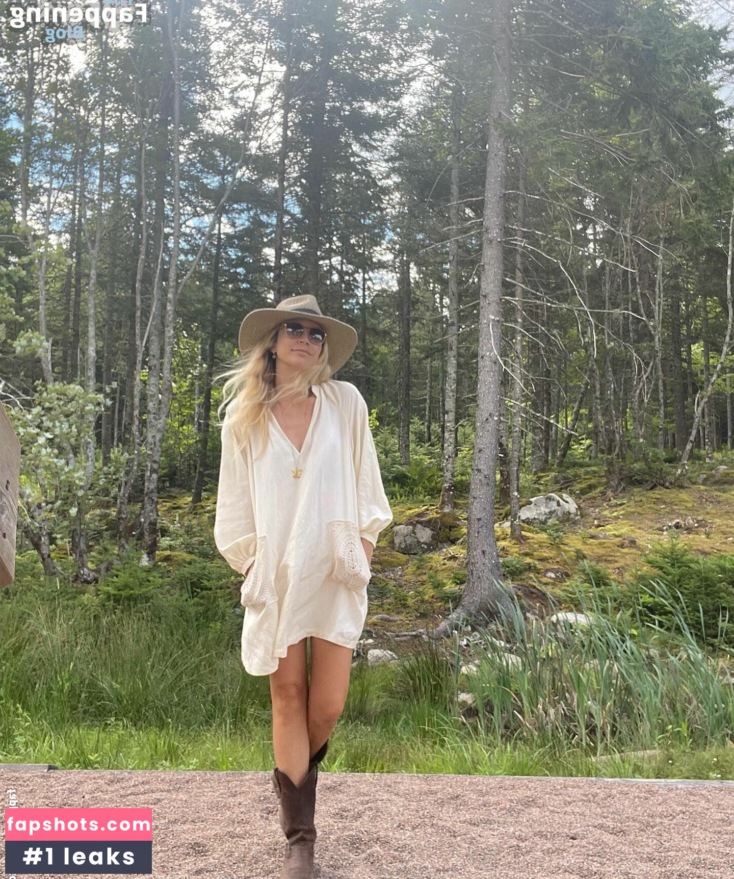 Sarah Roemer gallery photo #19