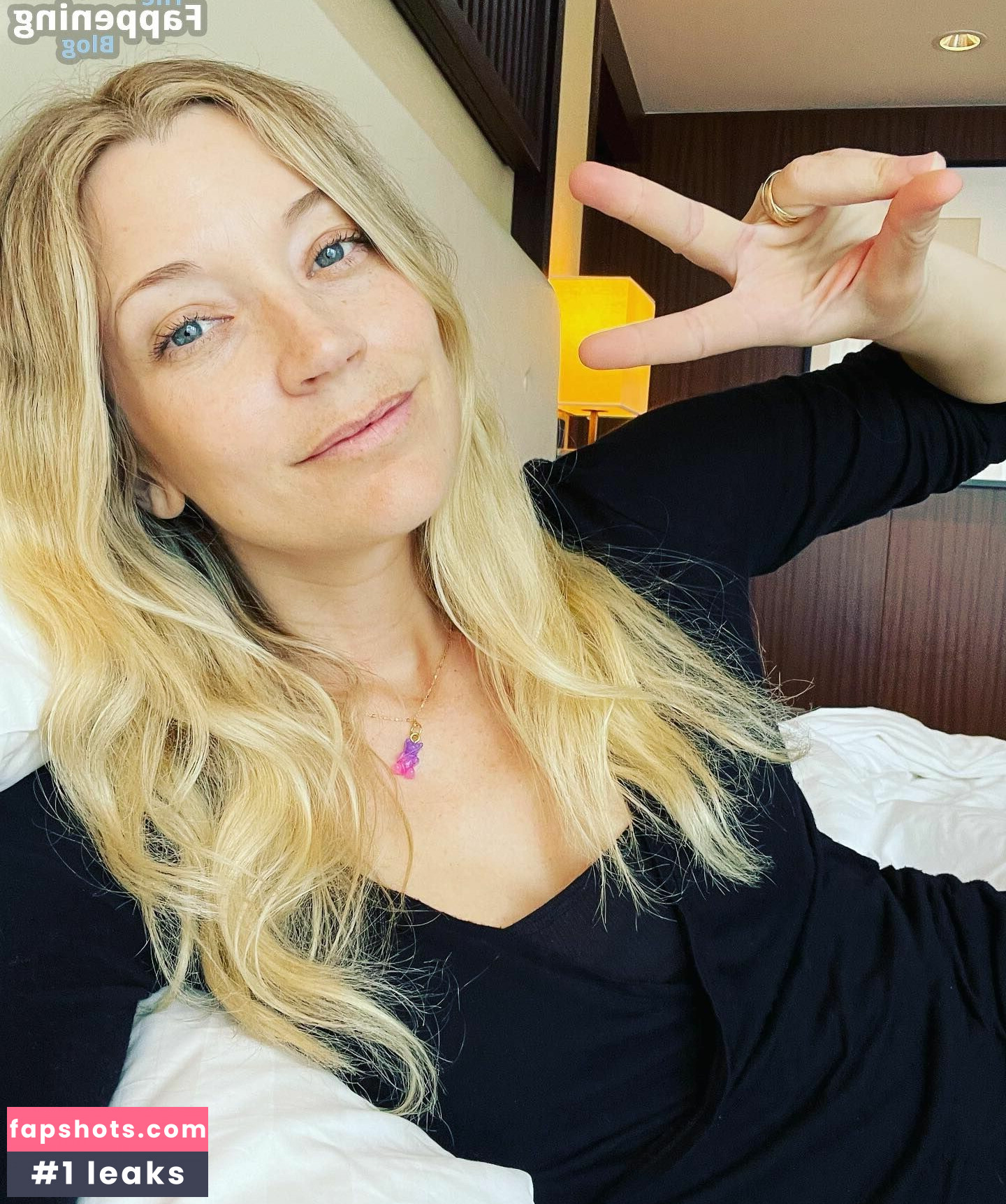 Sarah Roemer gallery photo #20