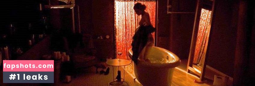 Sarah Roemer gallery photo #40