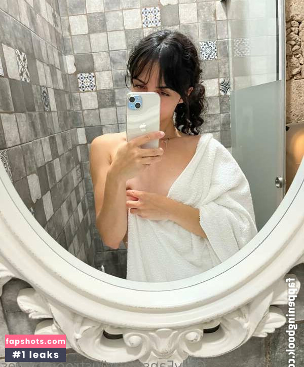 Sarah Roomie Nude Leaks OnlyFans Photos #19 - LeakJerk