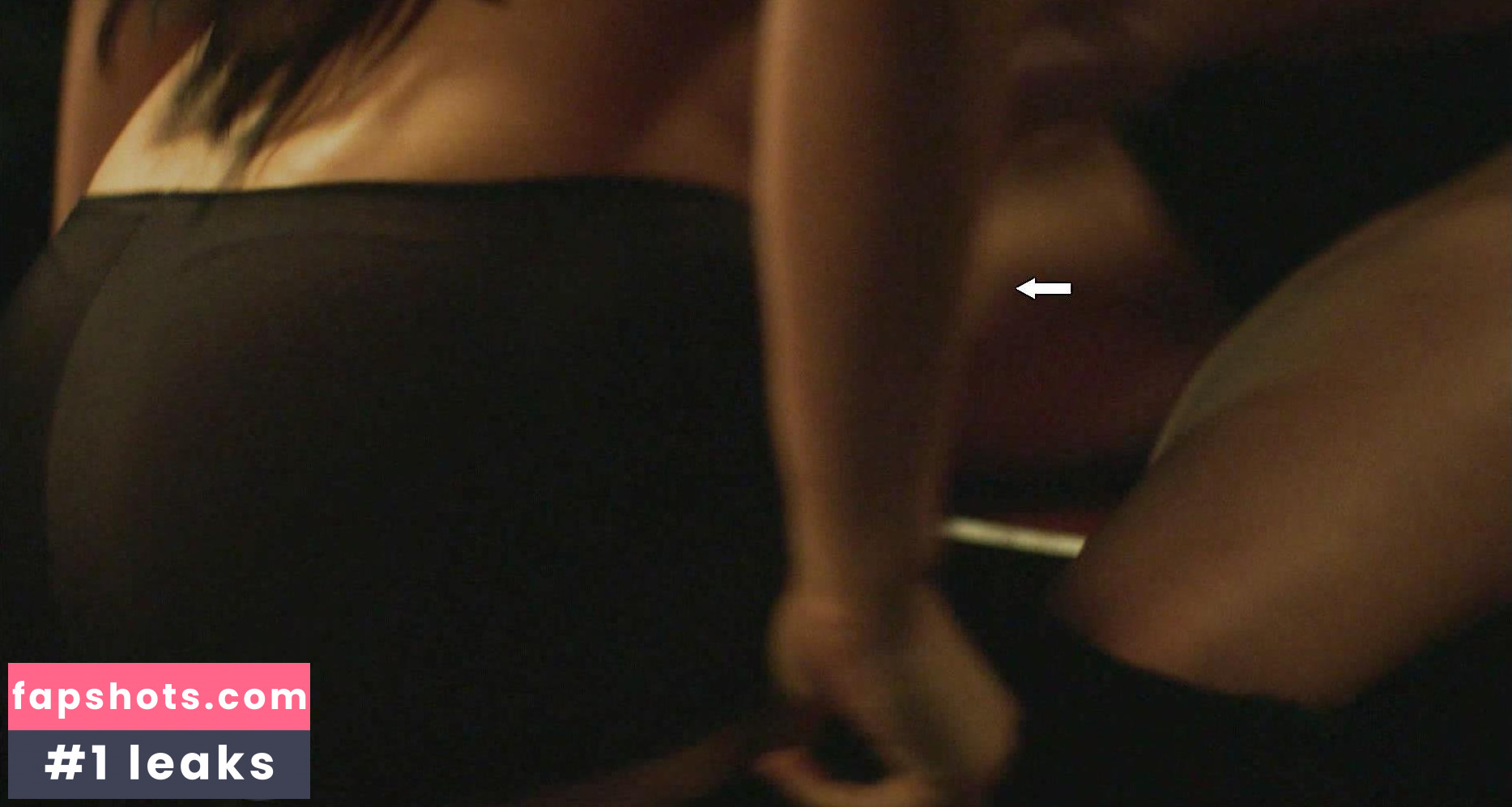 Sarah Shahi gallery photo #106