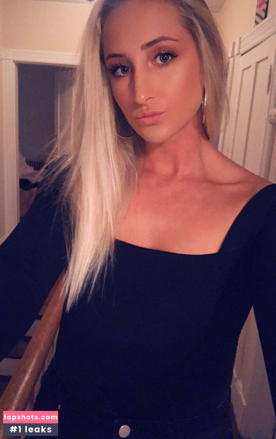 Sarah Shubert Nude Leaks OnlyFans Photos #21 - LeakJerk