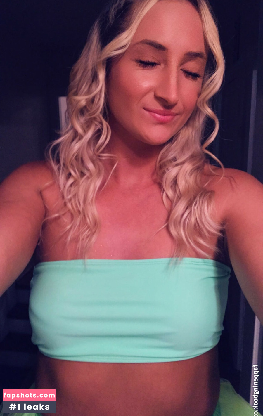 Sarah Shubert Nude Leaks OnlyFans Photos #10 - LeakJerk