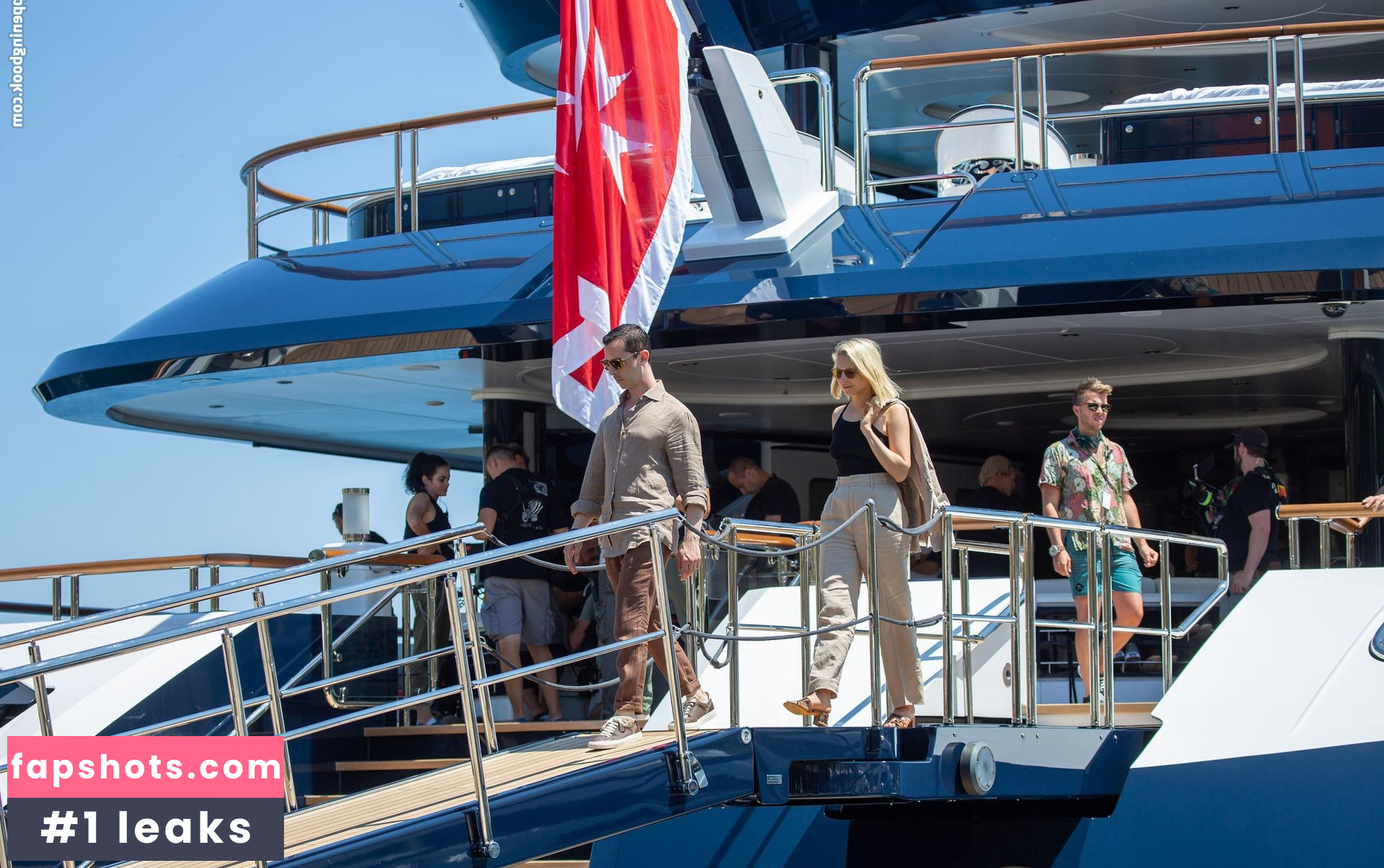 Sarah Snook gallery photo #6