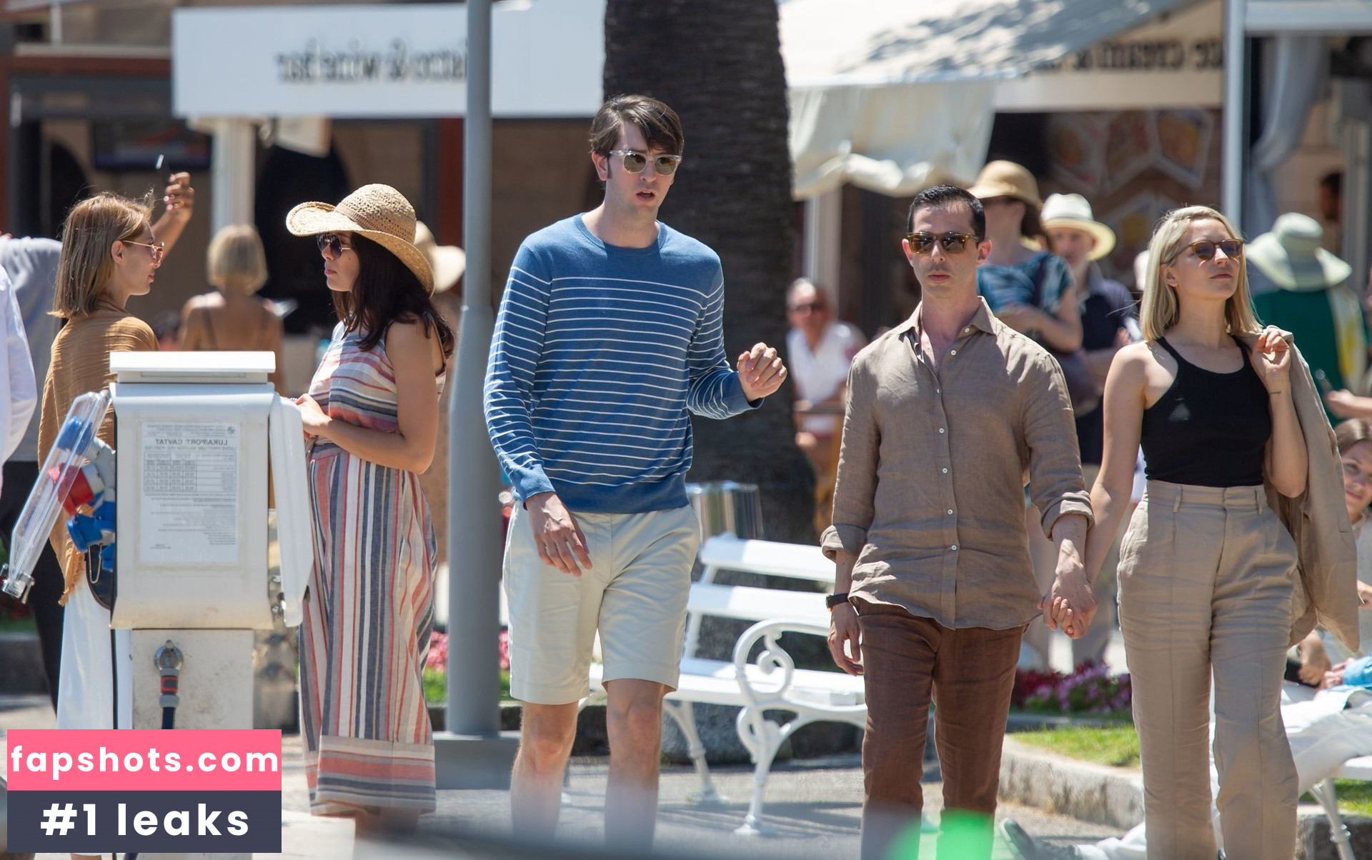 Sarah Snook gallery photo #7