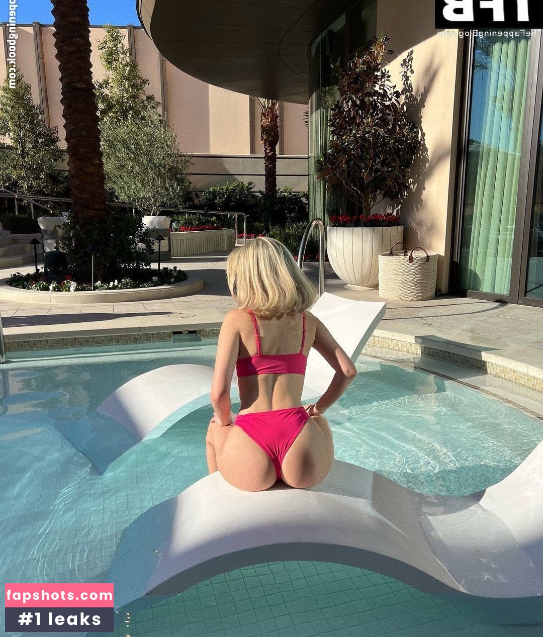 Sarah Snyder gallery photo #112