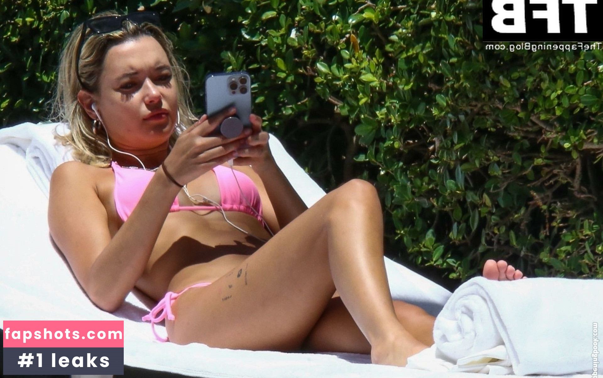 Sarah Snyder gallery photo #99