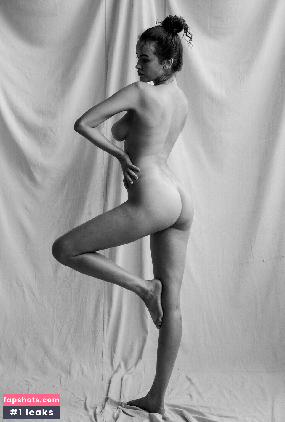 Sarah Stephens gallery photo #39