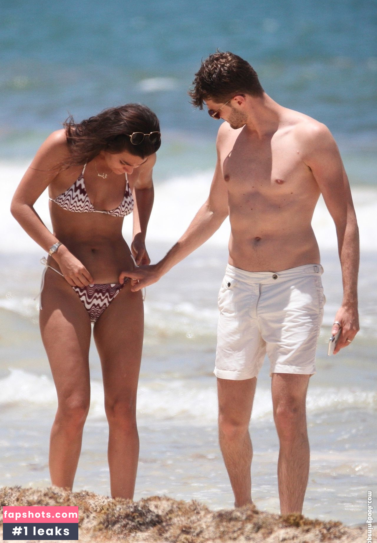 Sarah Tarleton gallery photo #28