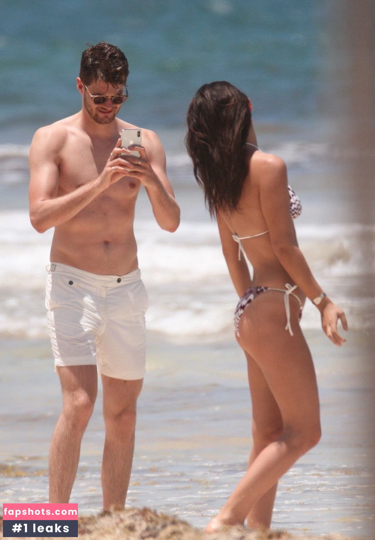 Sarah Tarleton gallery photo #9