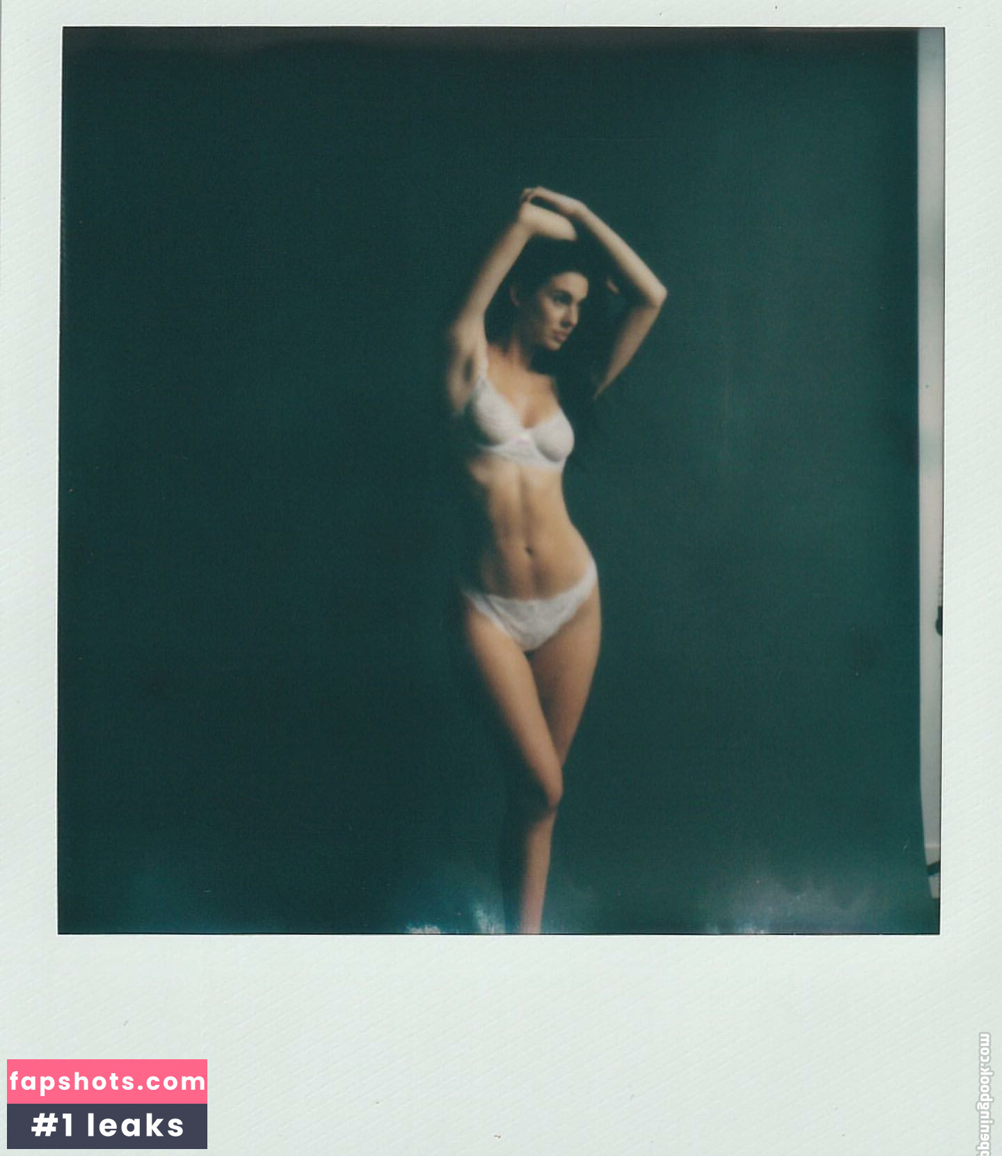 Sarah Waddles gallery photo #48