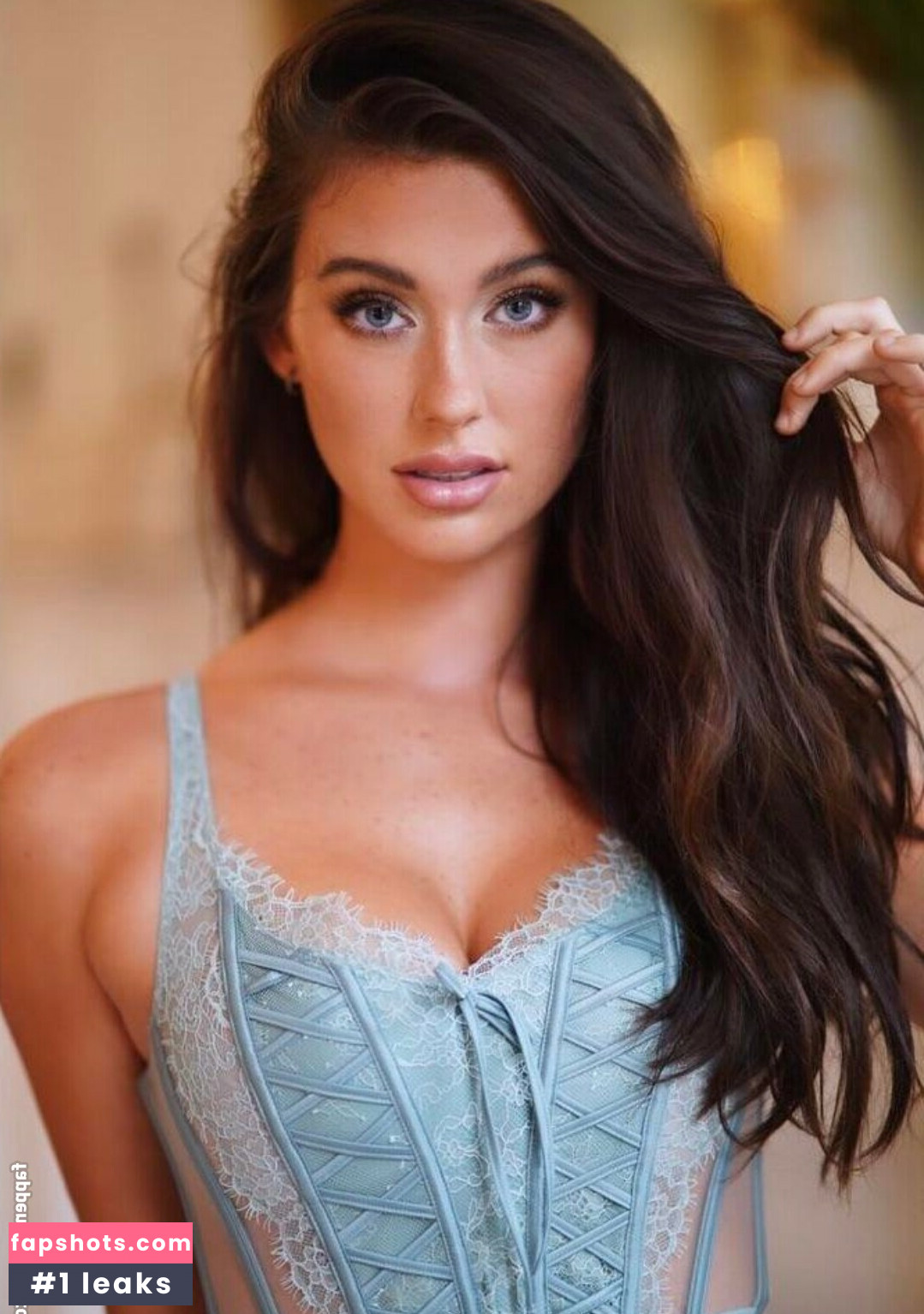 Sarah Waddles gallery photo #90