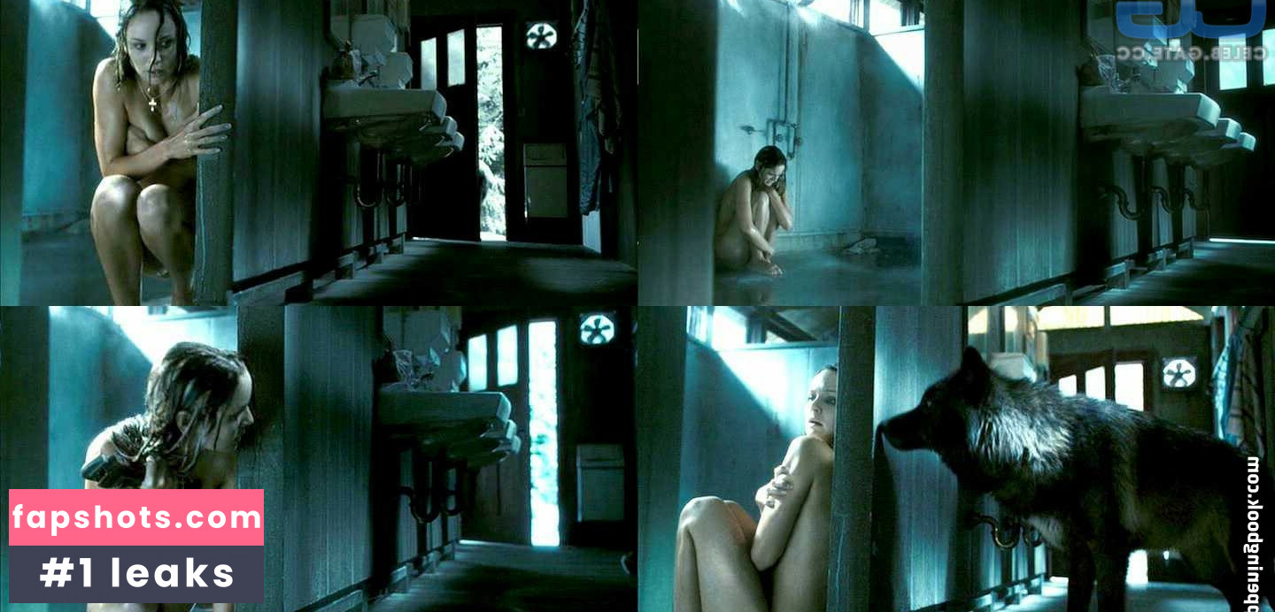 Sarah Wayne gallery photo #15