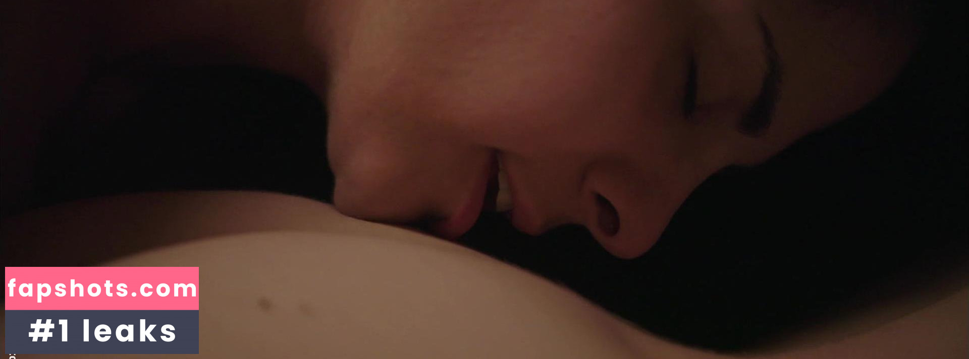 Sarah Wharton nude babe gallery