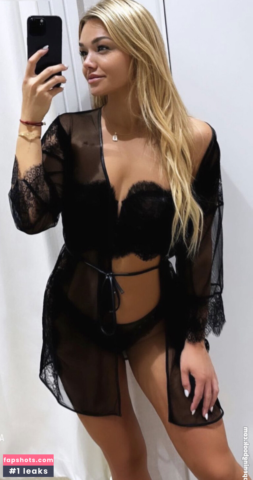 Sarah Wiese gallery photo #10