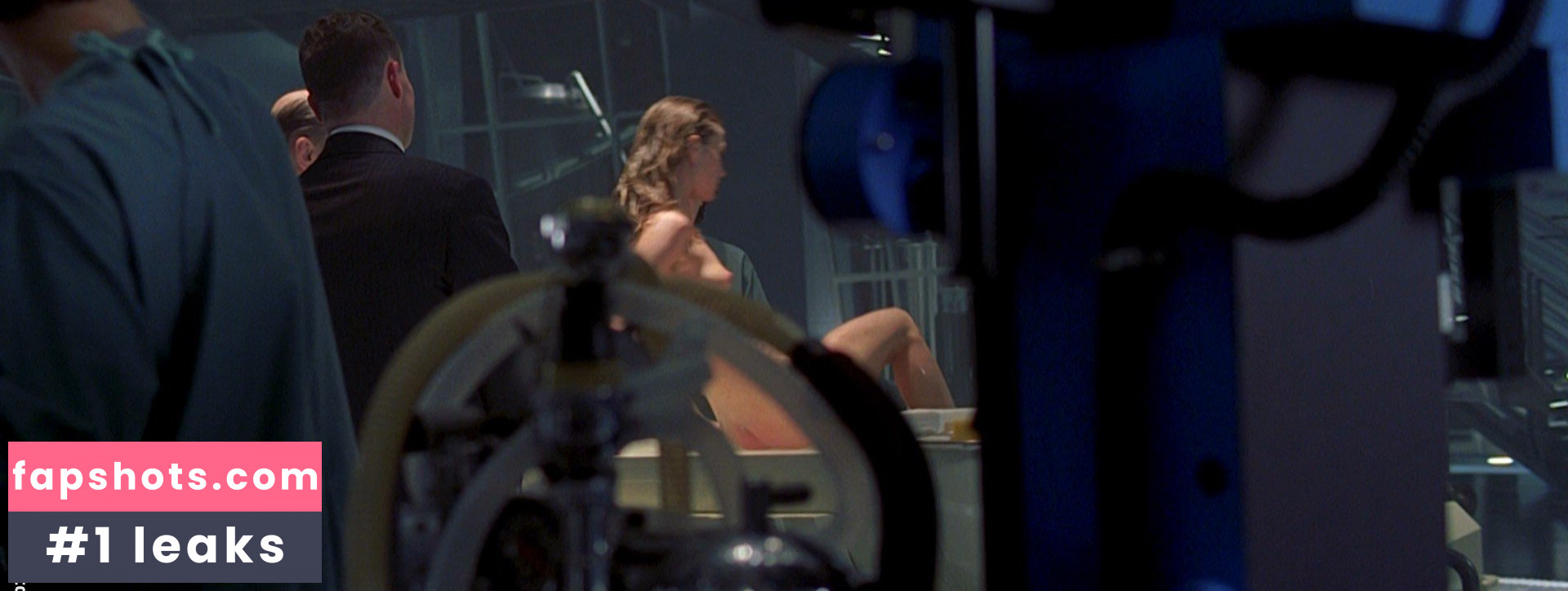 Sarah Wynter gallery photo #11