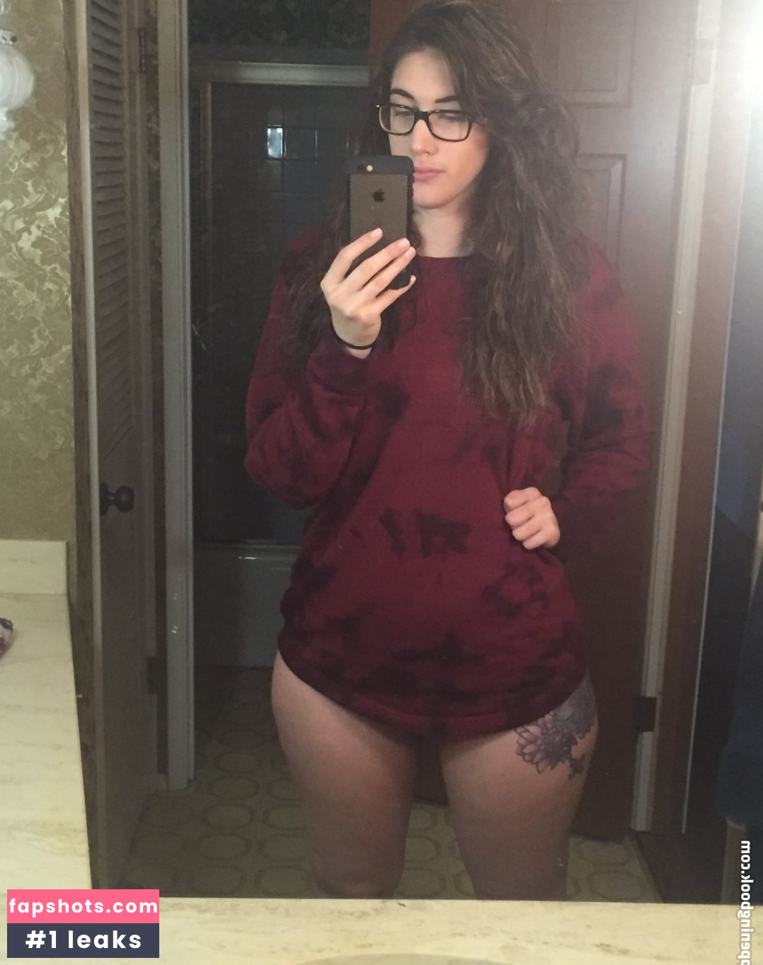 sarahexposed nude babe gallery