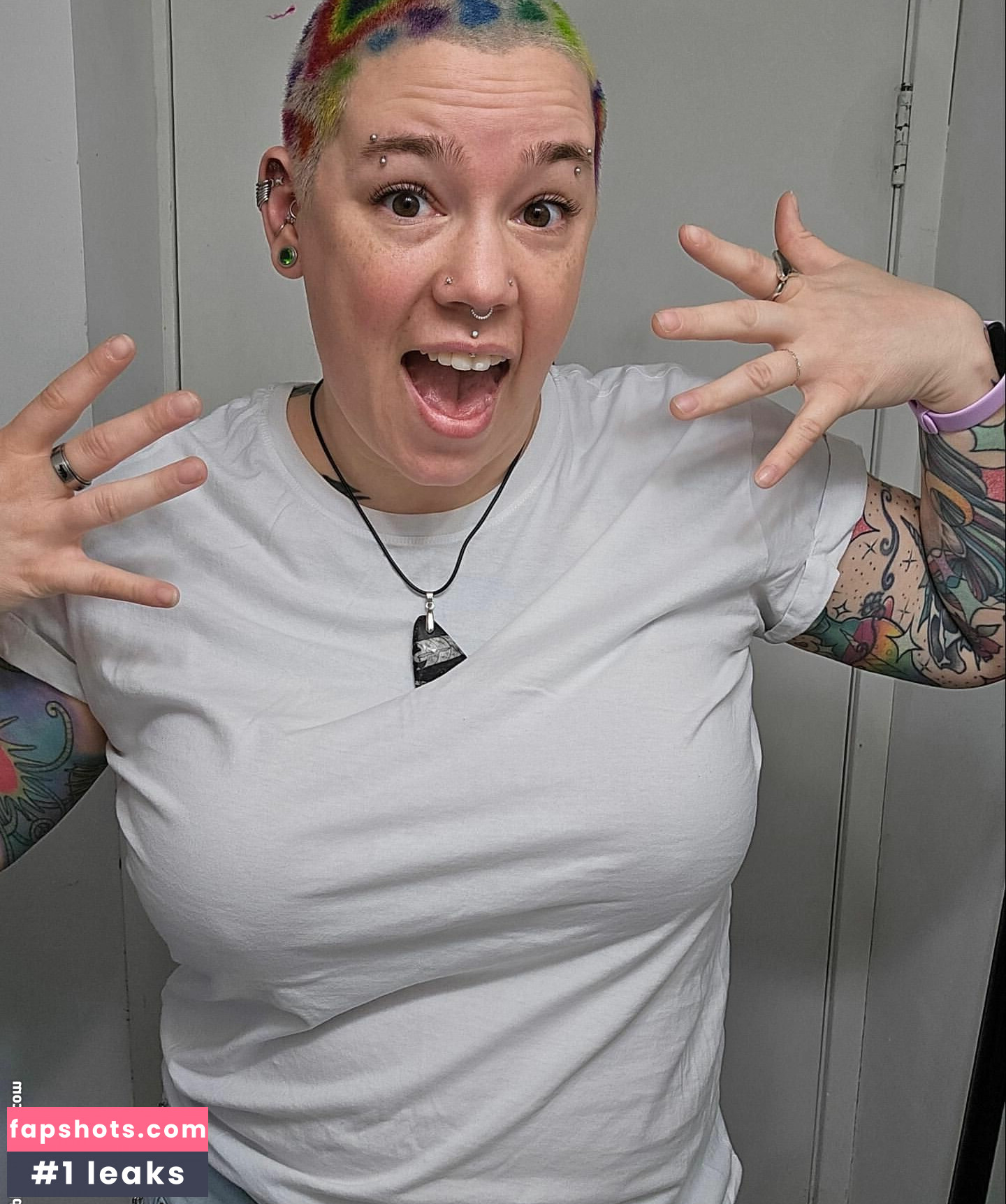 sarahjsaint gallery photo #7