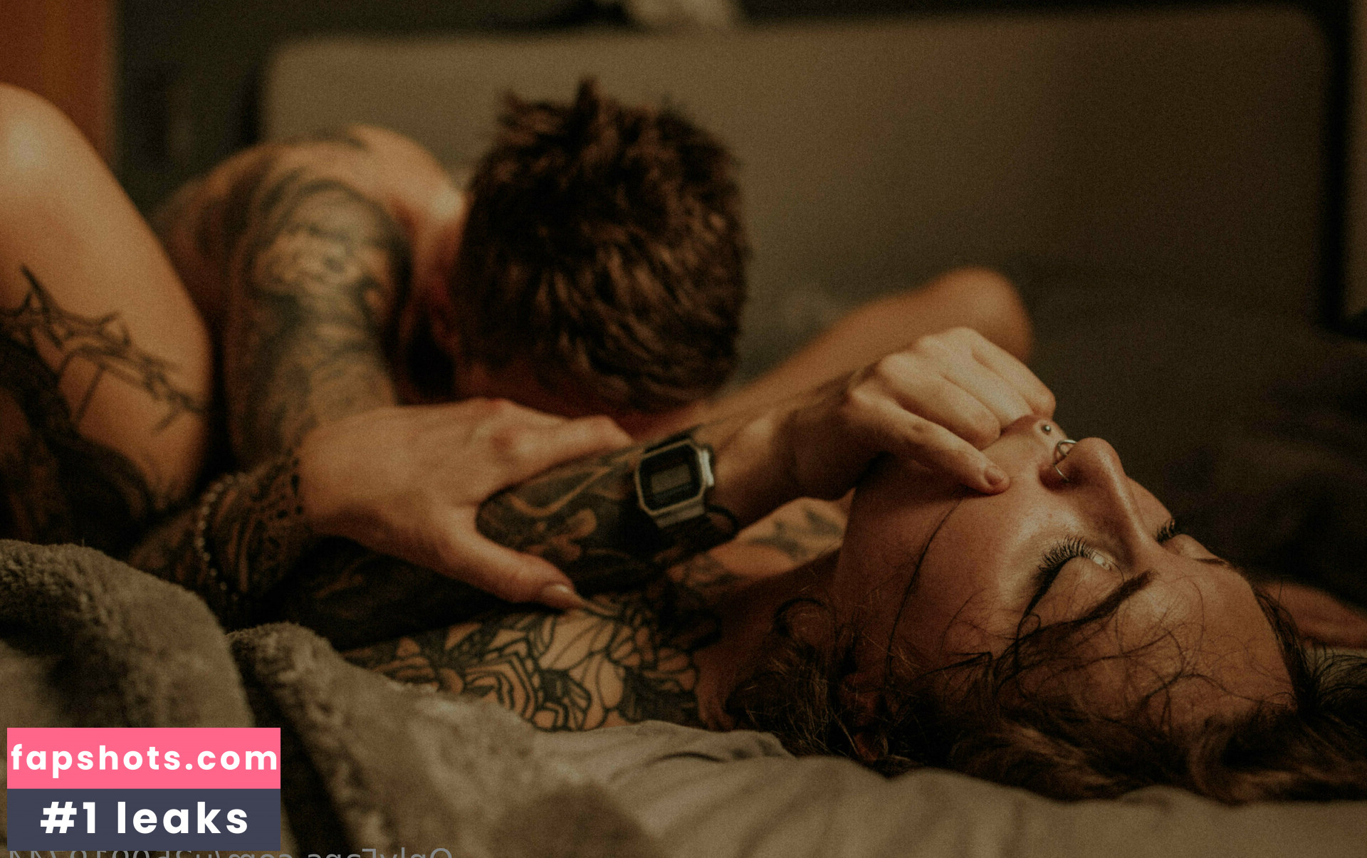 sarahmeeeow nude babe gallery