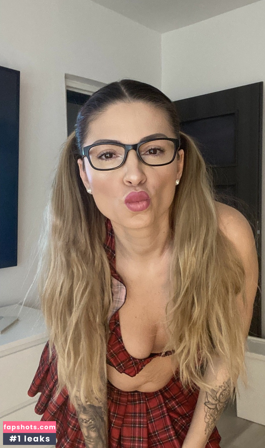 sarahmontana Nude Leaks OnlyFans - Fapshots