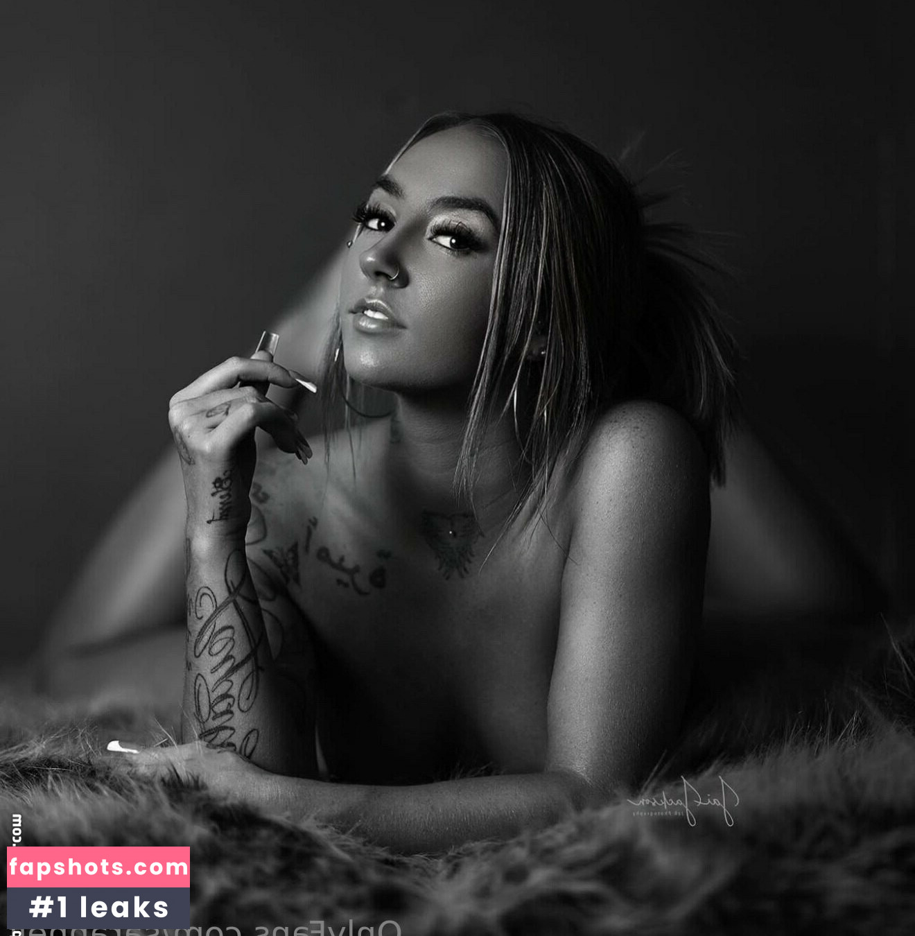 sarahnell gallery photo #16