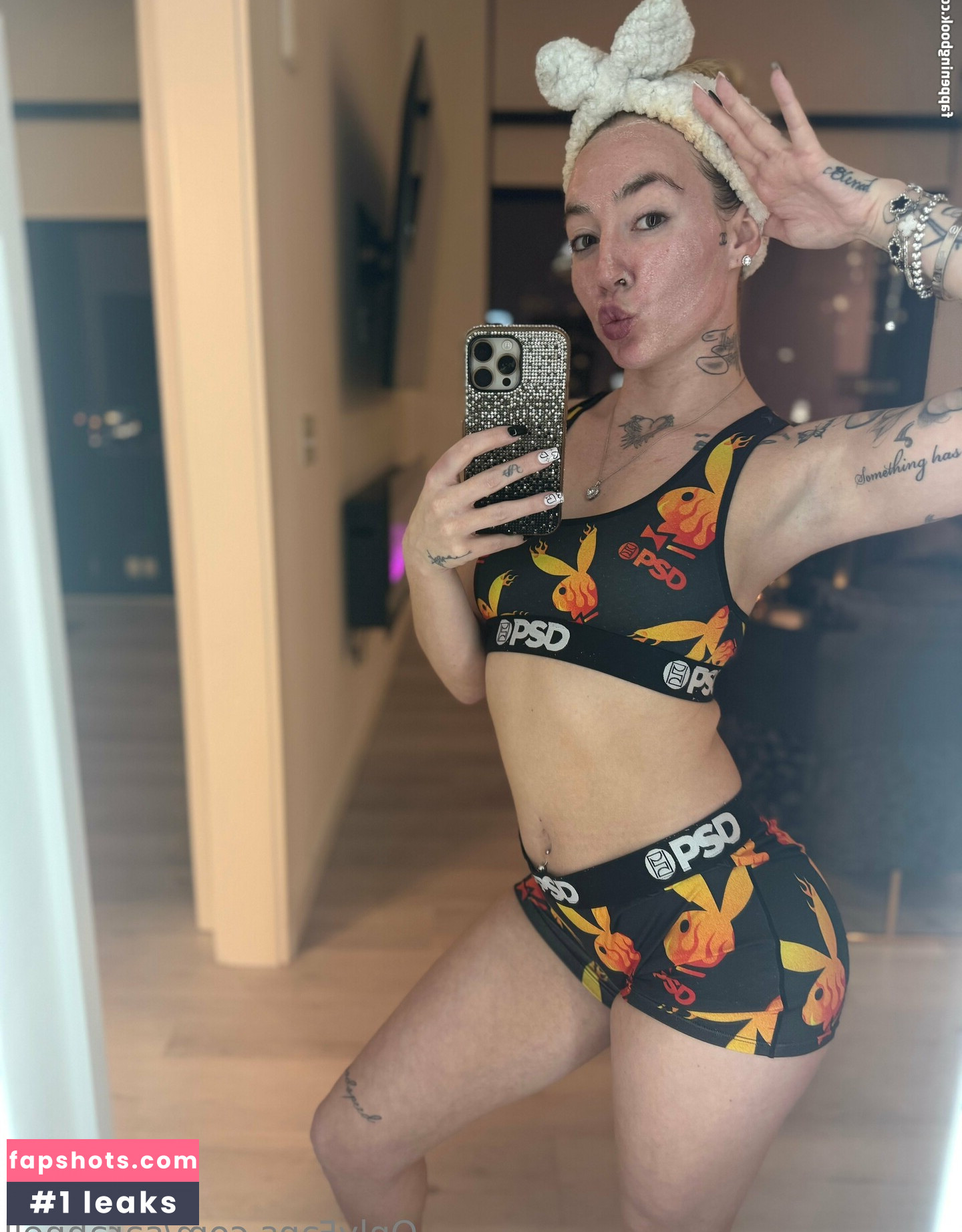 sarahnell gallery photo #19