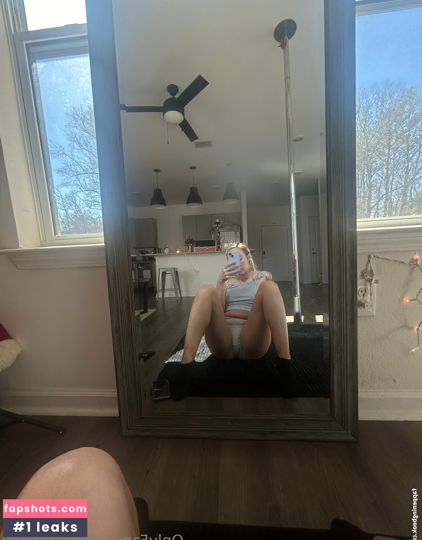 sarahnell gallery photo #3