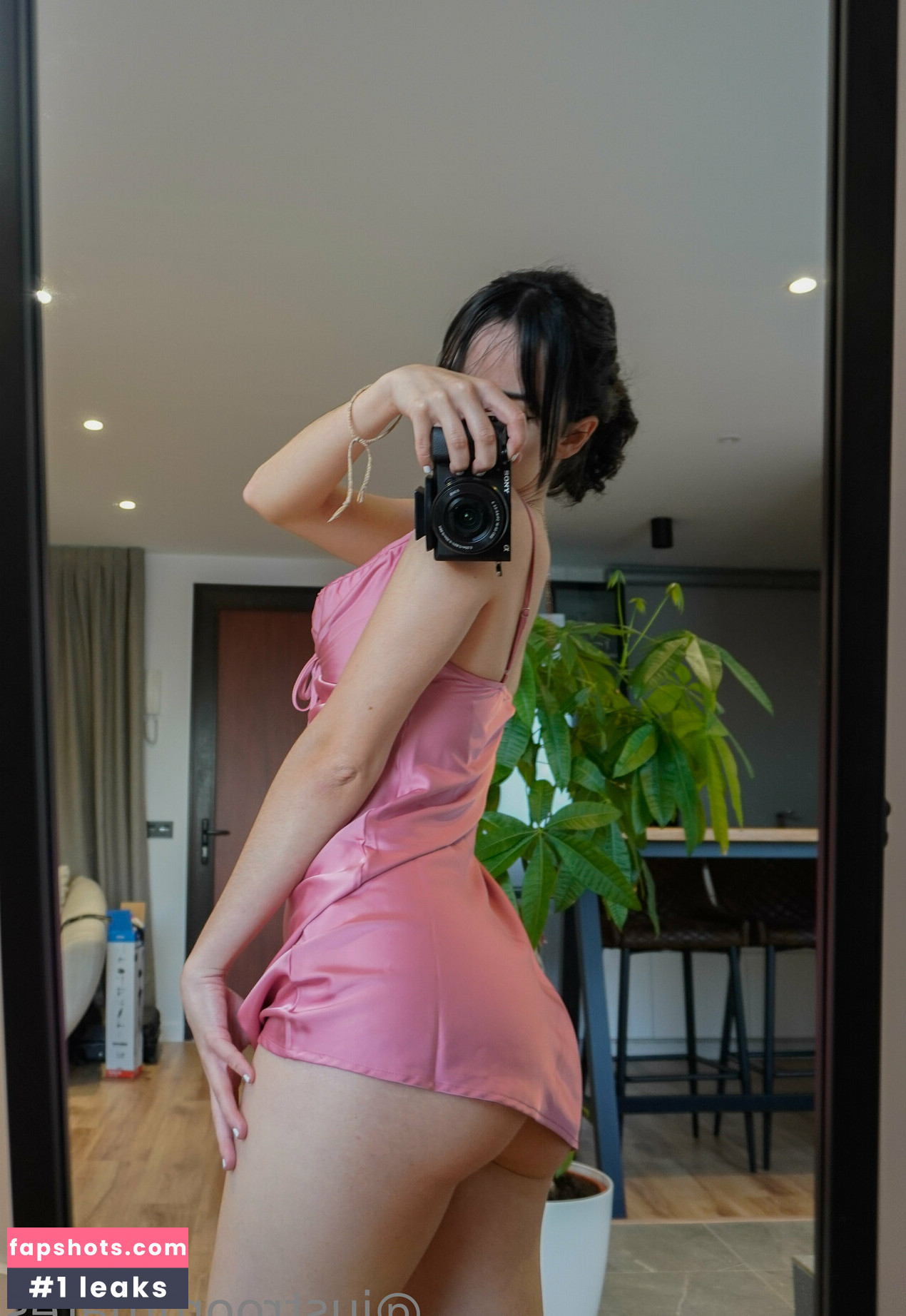 sarahroomie gallery photo #107